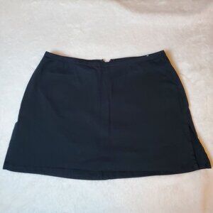 Womens Black Athletic Skort With Back Zipper Closure - Size Large